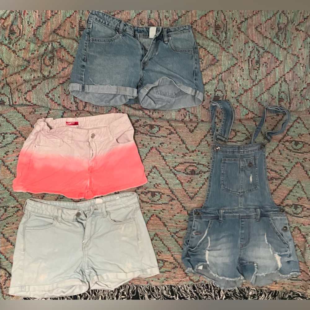 Jean Shorts Bundle for Sale – 4 Pairs!